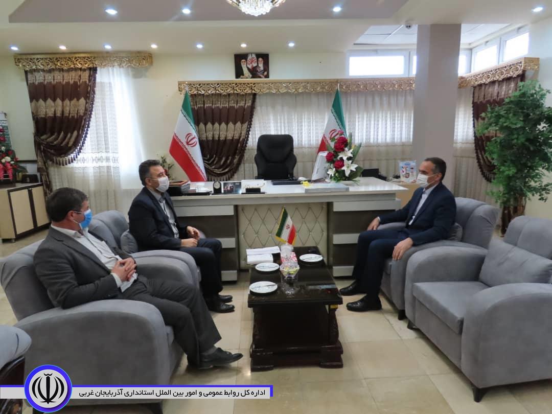 دیدار و گفتگوی رییس اداره راه و شهرسازی شهرستان خوی با فرماندار شهرستان چایپاره