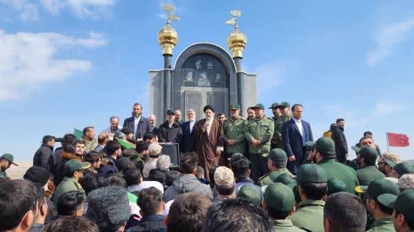 حضور رئیس جمهور در یادمان شهید محمد بروجردی