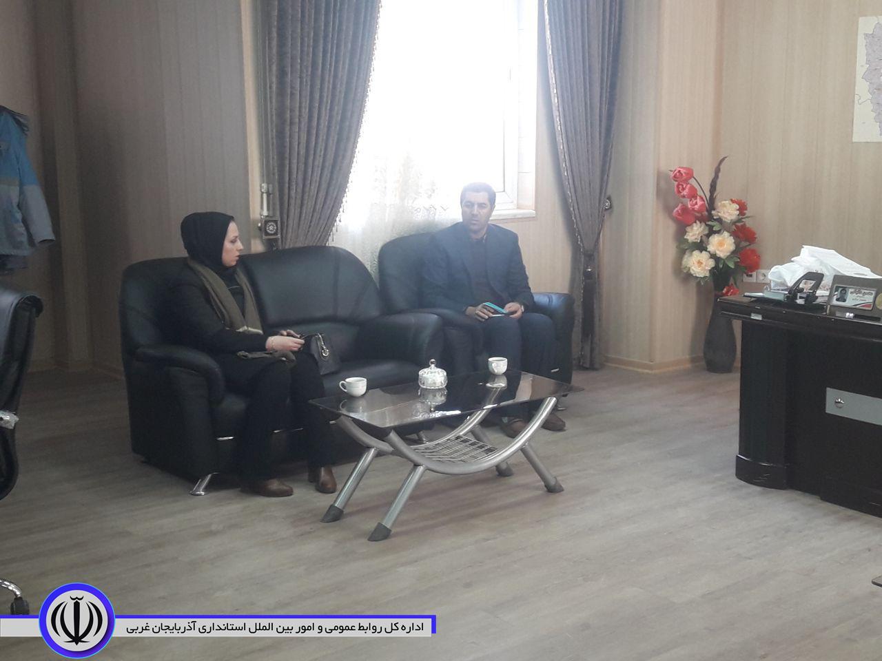دیدار خانم مهدیزاده معاون محترم شبکه بهداشت و درمان شهرستان چایپاره با دانیالی بخشدار بخش مرکزی