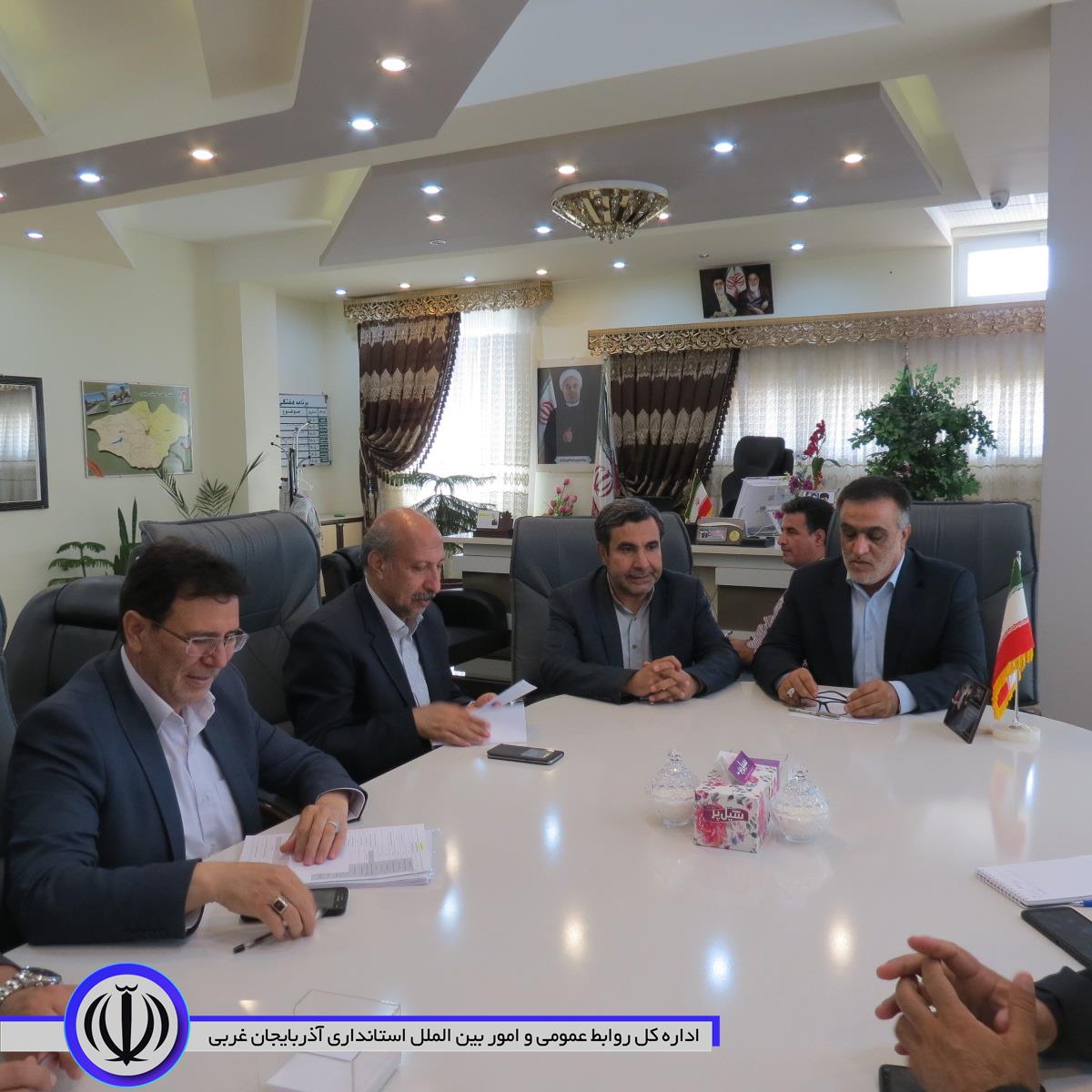 دیدارمهندس شاملو، معاون عمران روستایی بنیاد مسکن کشور، نماینده مردم شهرستان های خوی و چایپاره در مجلس شورای اسلامی، مدیرکل بنیاد مسکن استان؛ بافرماندارشهرستان چایپاره