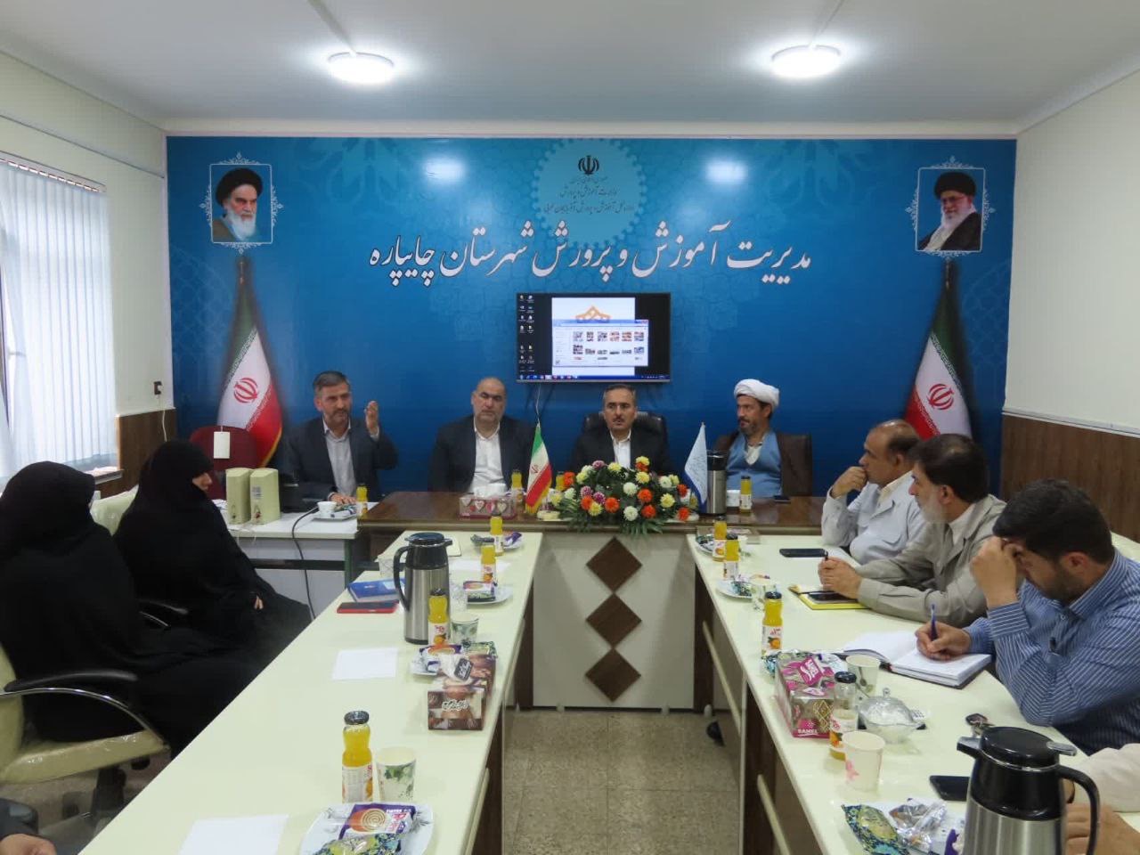 برگزاری جلسه قرارگاه جهادی عدالت تربیتی و نصیب آموزشی برابر شهرستان چایپاره