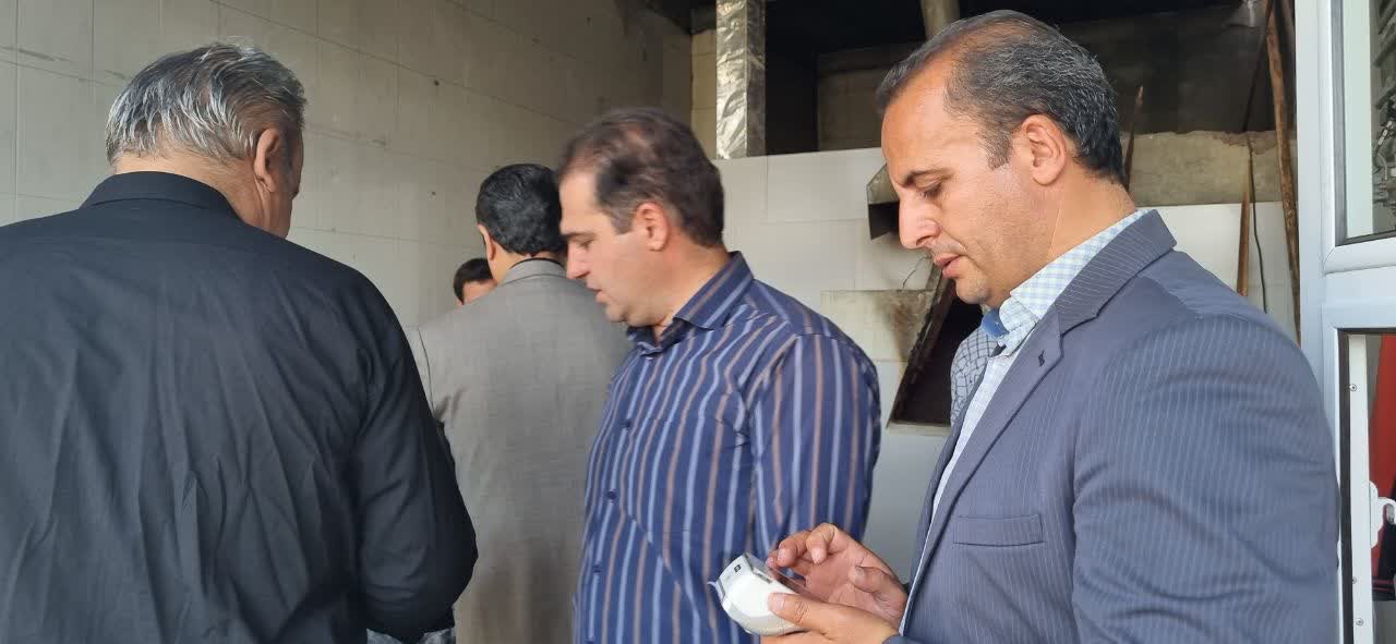 بازدید اعضای کارگروه آرد و نان از نانوایی های سطح شهرستان