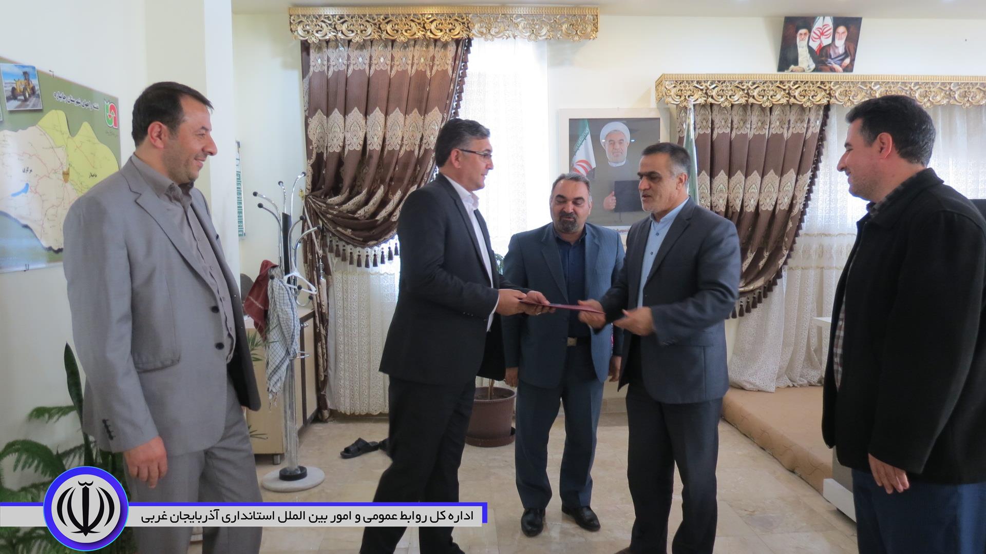تودیع ومعارفه رئیس صندوق توسعه وکارآفرینی امید شهرستان چایپاره