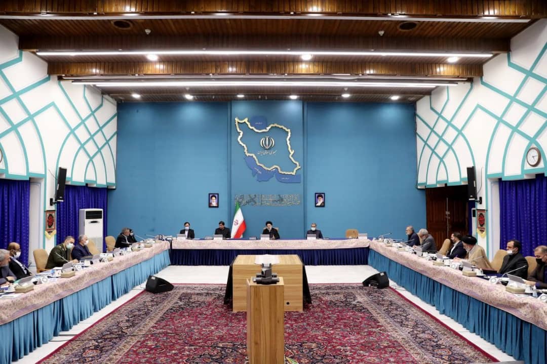 موافقت دولت با ارایه مشوق های بیمه ای، مالیاتی، بانکی و تجاری برای حمایت از تولید، حفظ و افزایش اشتغال