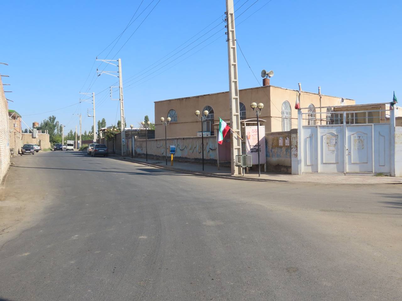 افتتاح طرح بهسازی ، جدول گذاری و آسفالت معابر روستاهای بخش حاجیلار به صورت همزمان در روستای حسین بگلو