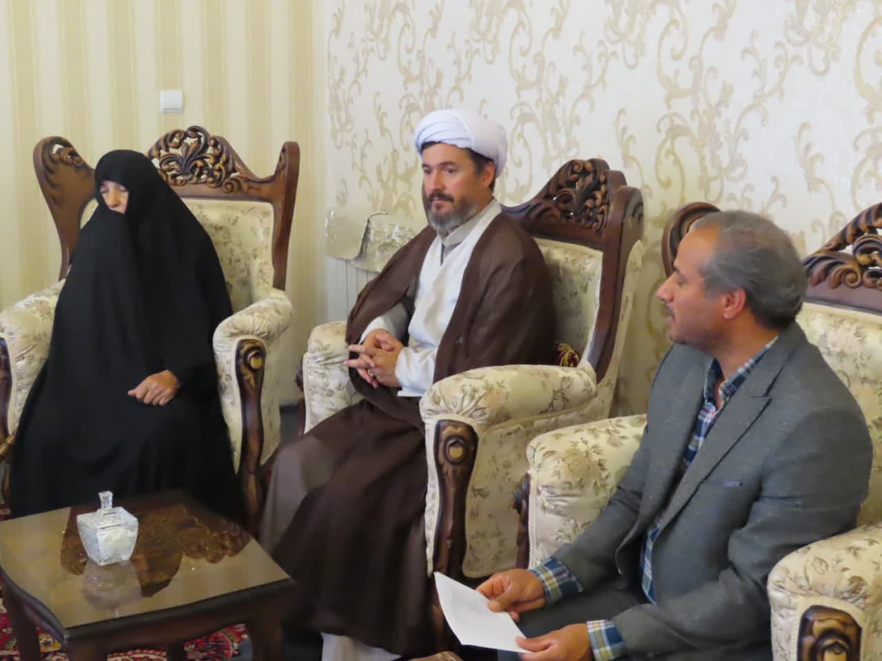 تجلیل از مقام شامخ خانواده شهداء