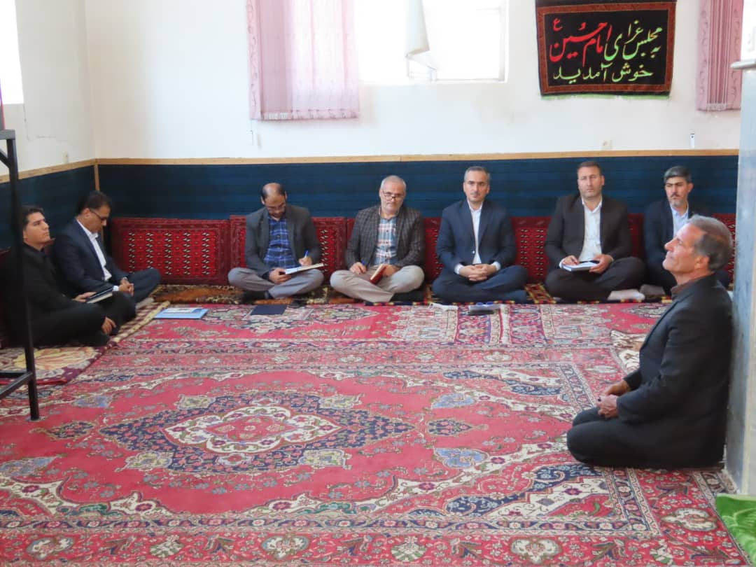 بازدید فرماندار و جمعی از مسئولان شهرستان از روستای بسطام توابع بخش مرکزی