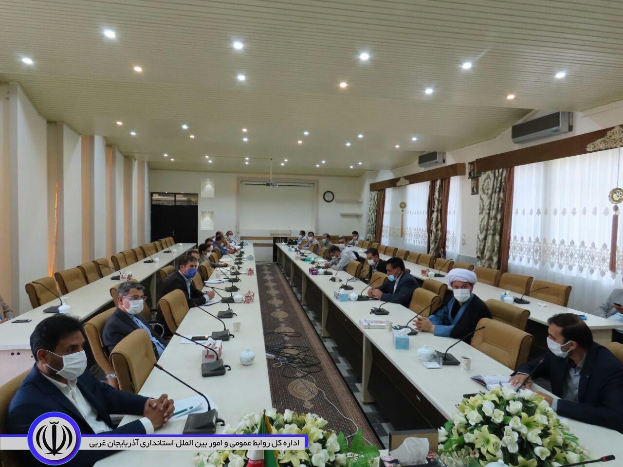جلسه هم اندیشی ظرفیت های گردشگری در شهرستان چایپاره برگزار شد.