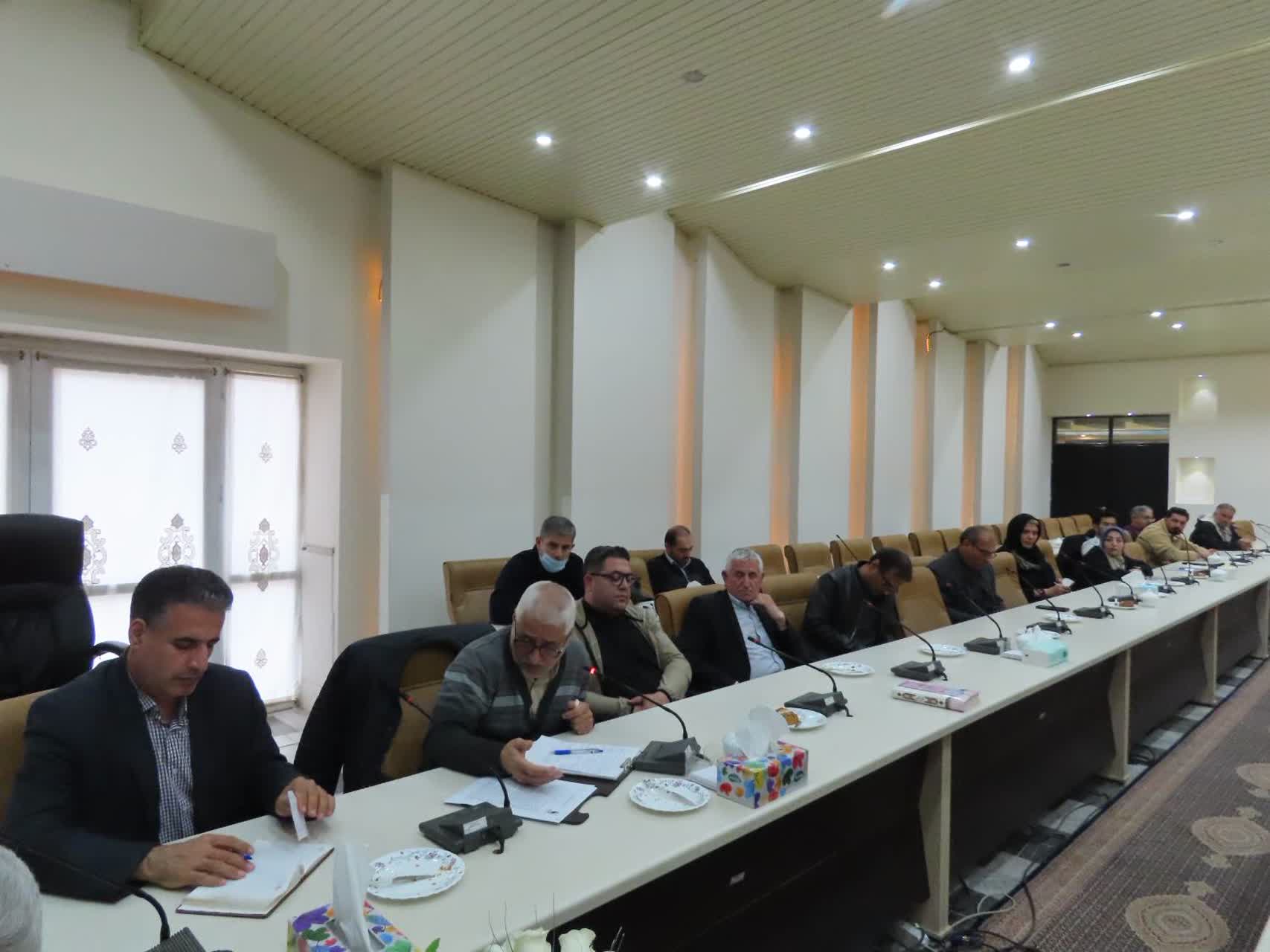 برگزاری جلسه هم اندیشی و نشست صمیمی معدنکاران و متصدیان صنایع معدنی شهرستان چایپاره