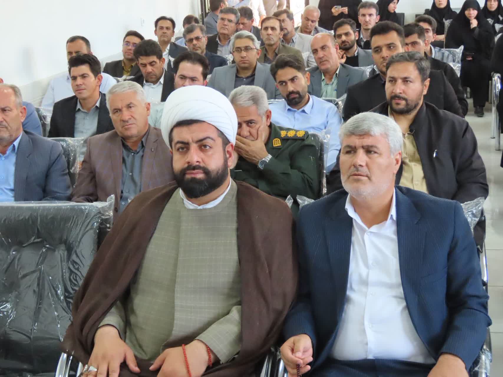 برگزاری همایش گردهمایی نخبگان شهرستان چایپاره