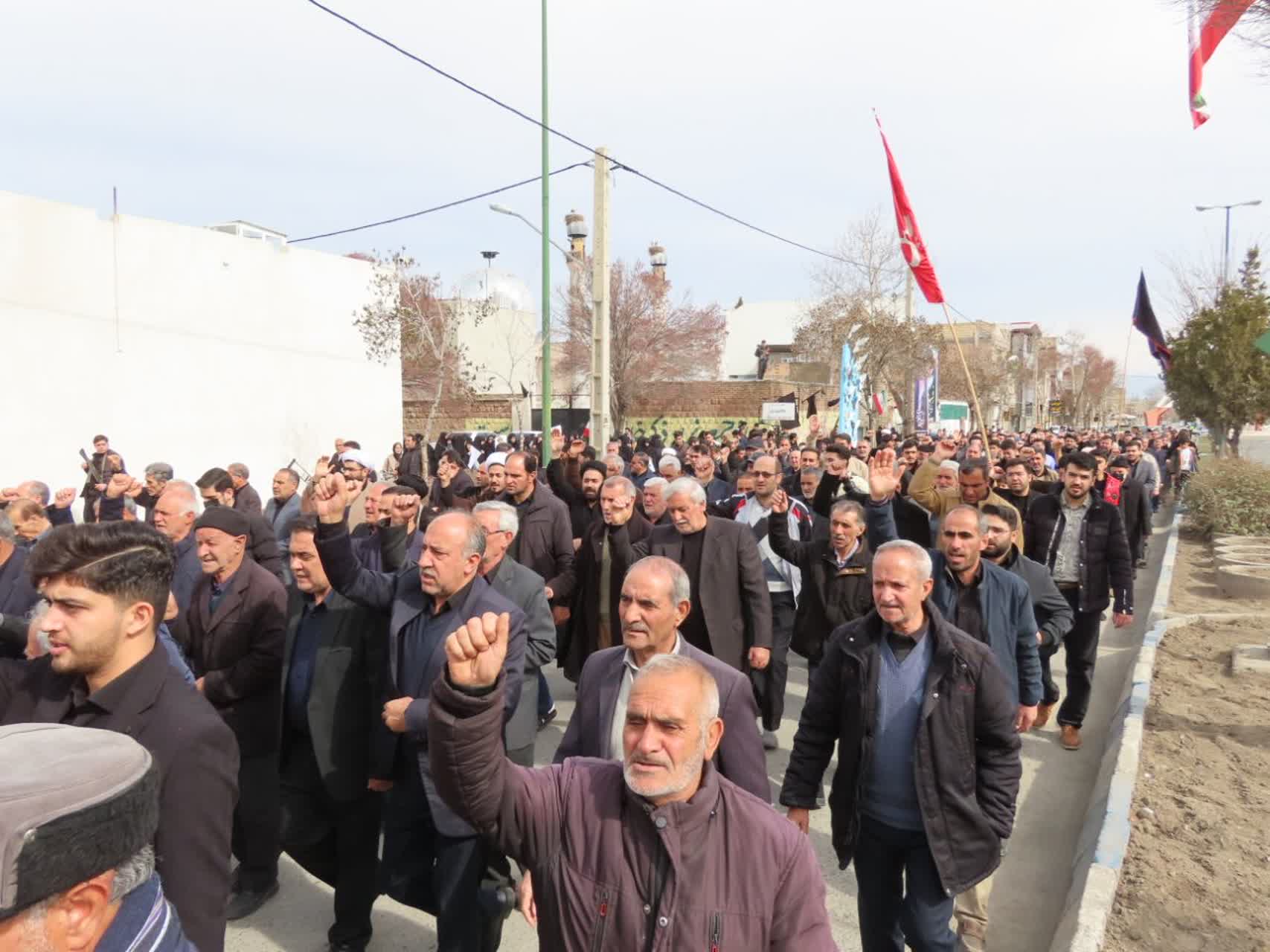 راهپیمایی محکومیت جنایات بی‌سابقه آمریکای جنایتکار و رژیم صهیونسیتی و ابراز ارادت به رهبر شهید انقلاب اسلامی در چایپاره