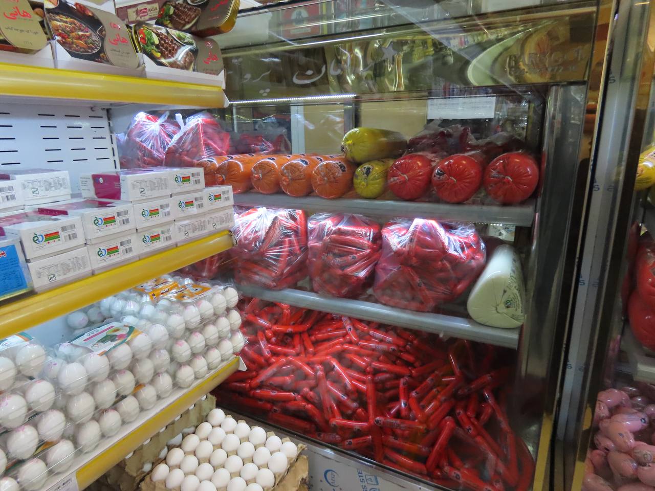 بازدید سرزده فرماندار چایپاره از بازار شب عید شهرستان