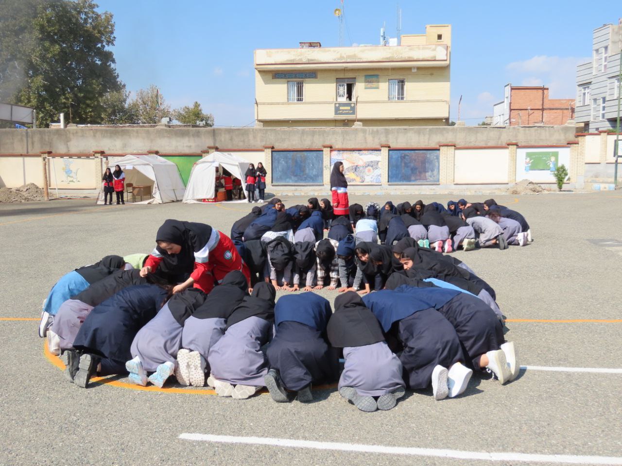 برگزاری مانور سراسری زلزله و ایمنی در مدارس شهرستان چایپاره