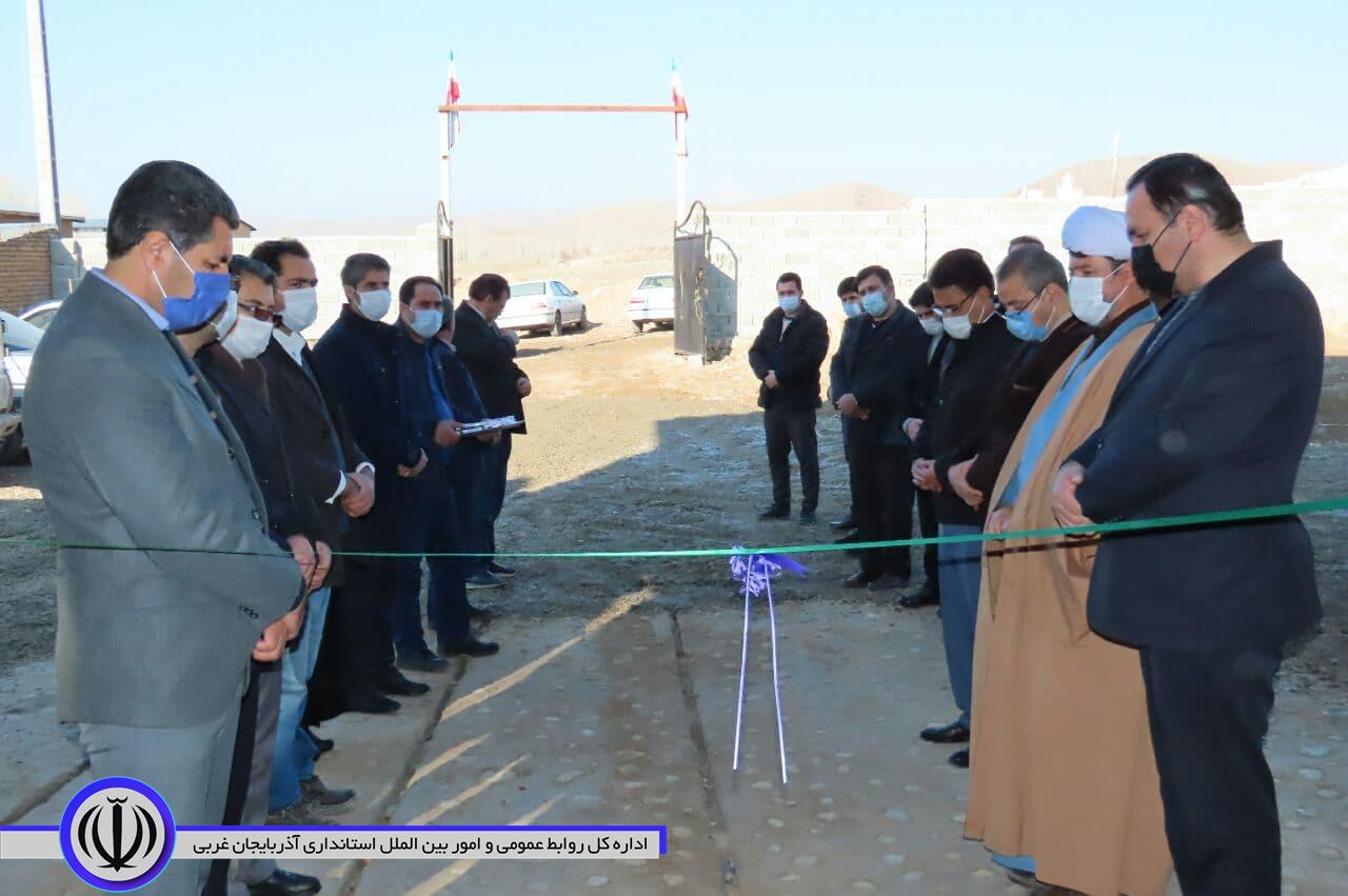 همزمان با سومین روز از دهه مبارک فجرافتتاح کارگاه تولید صنایع چوبی و کارگاه خیاطی درشهرستان چایپاره برگزار شد.