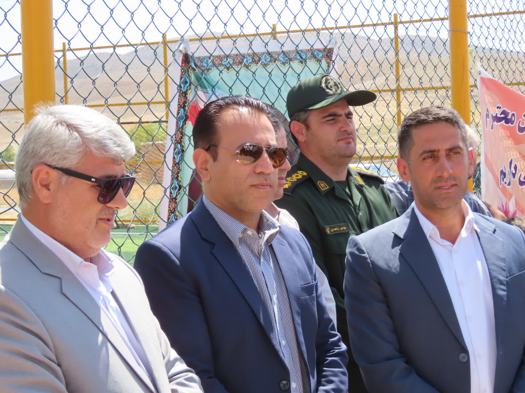 افتتاح فضای ورزشی روباز (چمن مصنوعی) روستای کامل آباد