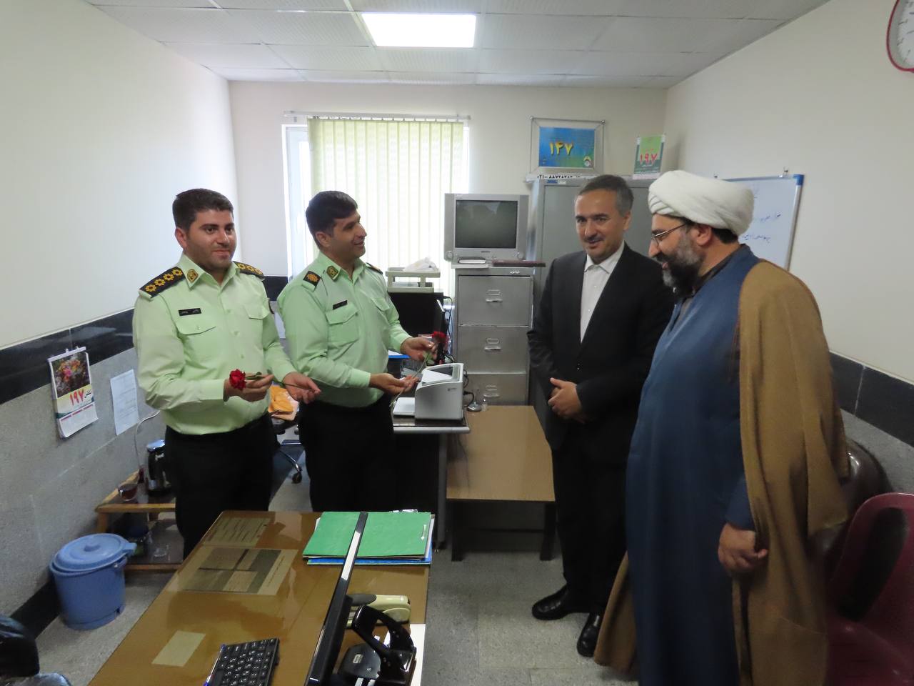تجلیل فرماندار چایپاره از فرمانده انتظامی شهرستان
