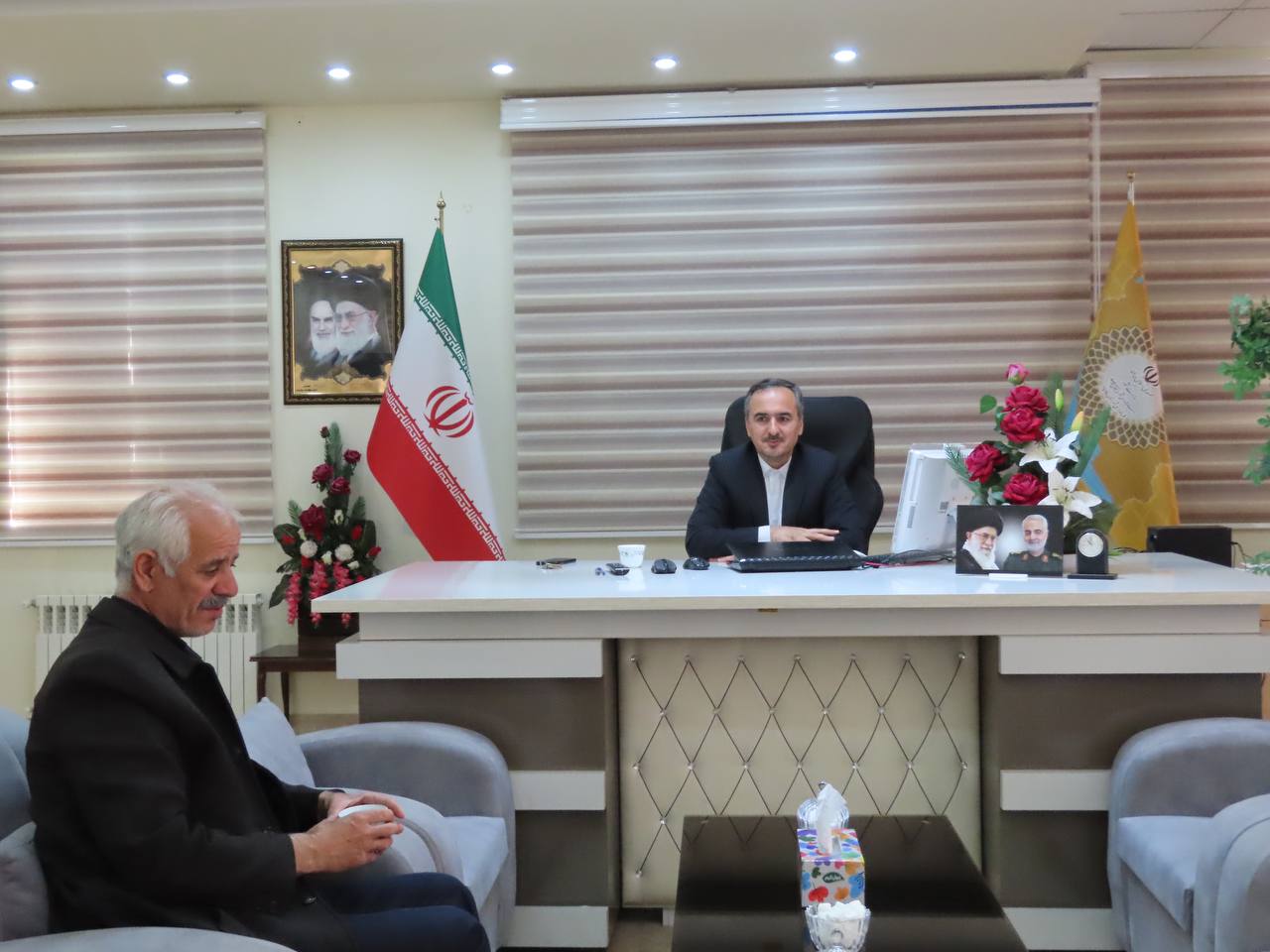 دیدار رییس شورای اسلامی بخش مرکزی با فرماندار چایپاره