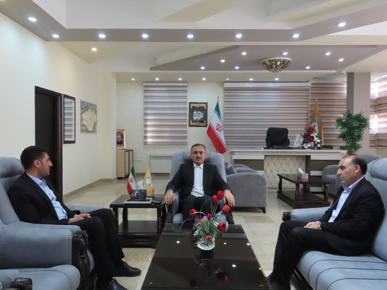 دیدار نوروزی روساء و مدیران دستگاه های اجرایی با فرماندار چایپاره