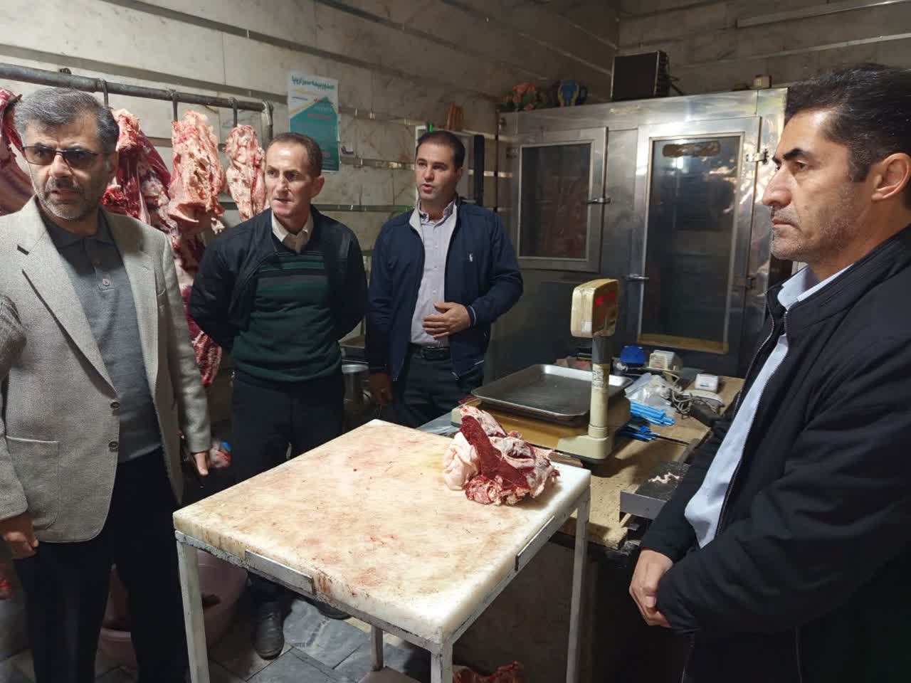 بازدید و بازرسی میدانی اعضای کمیسیون نظارت بر امور اصناف شهرستان از واحدهای صنفی تامین کننده اقلام ضروری و اساسی پیرو تأکیدات فرماندار چایپاره