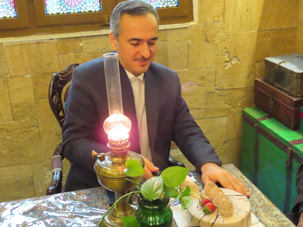 افتتاح کافه موزه فیروزه با حضور فرماندار شهرستان چایپاره