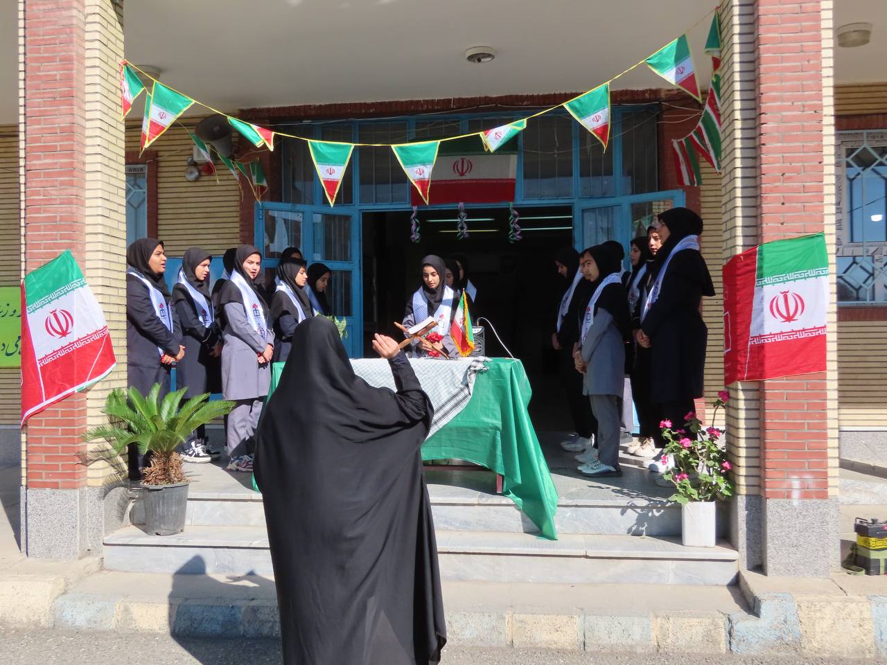 نواخته شدن زنگ استکبار ستیزی در مدارس شهرستان چایپاره