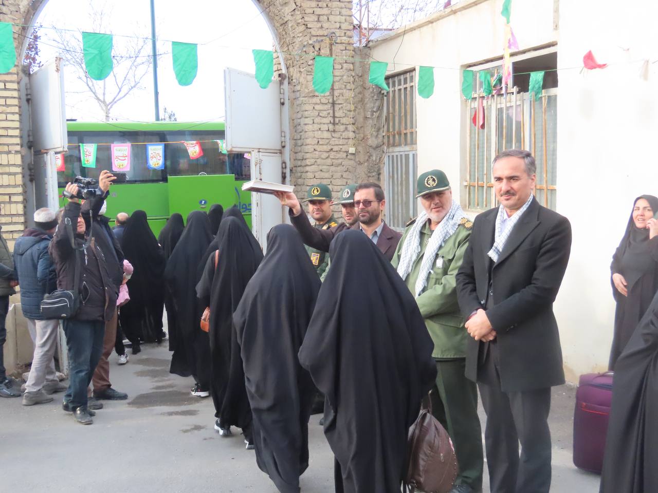 مراسم بدرقه کاروان راهیان نور شهرستان چایپاره