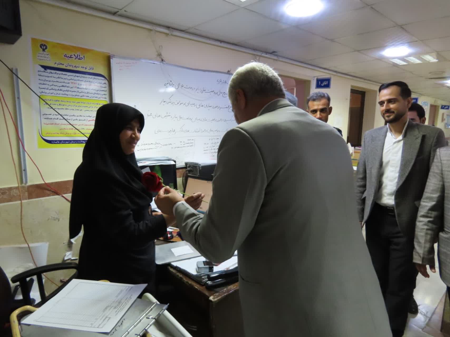 آیین تجلیل از پرستاران شهرستان چایپاره برگزار شد / تقدیر از تلاش ها و خدمات خالصانه و شبانه روزی کادر بیمارستان امام خمینی(ره)