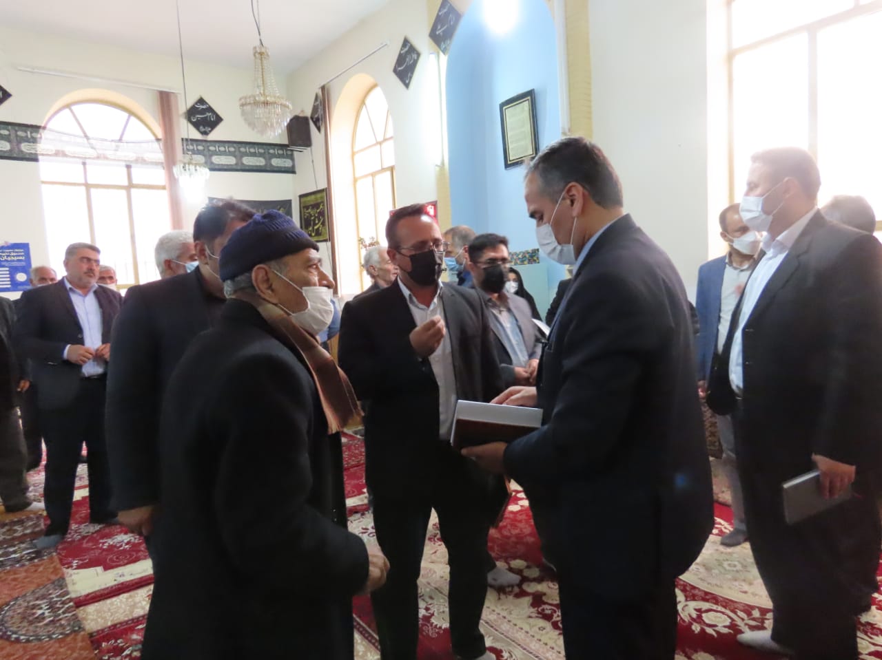 بازدید فرماندار و جمعی از مسئولان شهرستان از روستاهای بخش حاجیلار شهرستان چایپاره
