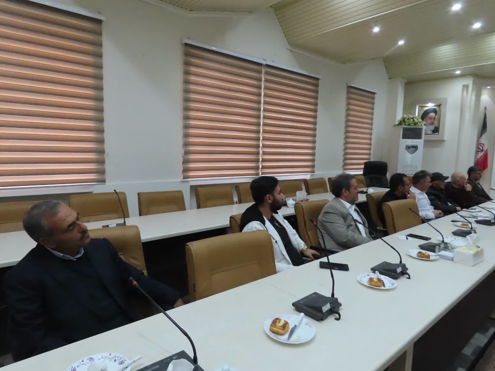 برگزاری جلسه هم اندیشی و نشست صمیمی معدنکاران و متصدیان صنایع معدنی شهرستان چایپاره