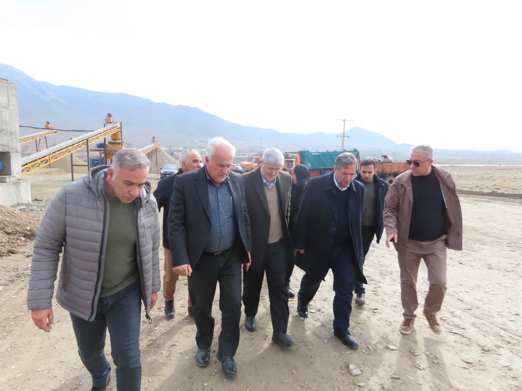 بازدید استاندار آذربایجان‌غربی از محور سه‌راهی ایواوغلی تا گیت ورودی منطقه آزاد ماکو در محدوده شهرستان چایپاره