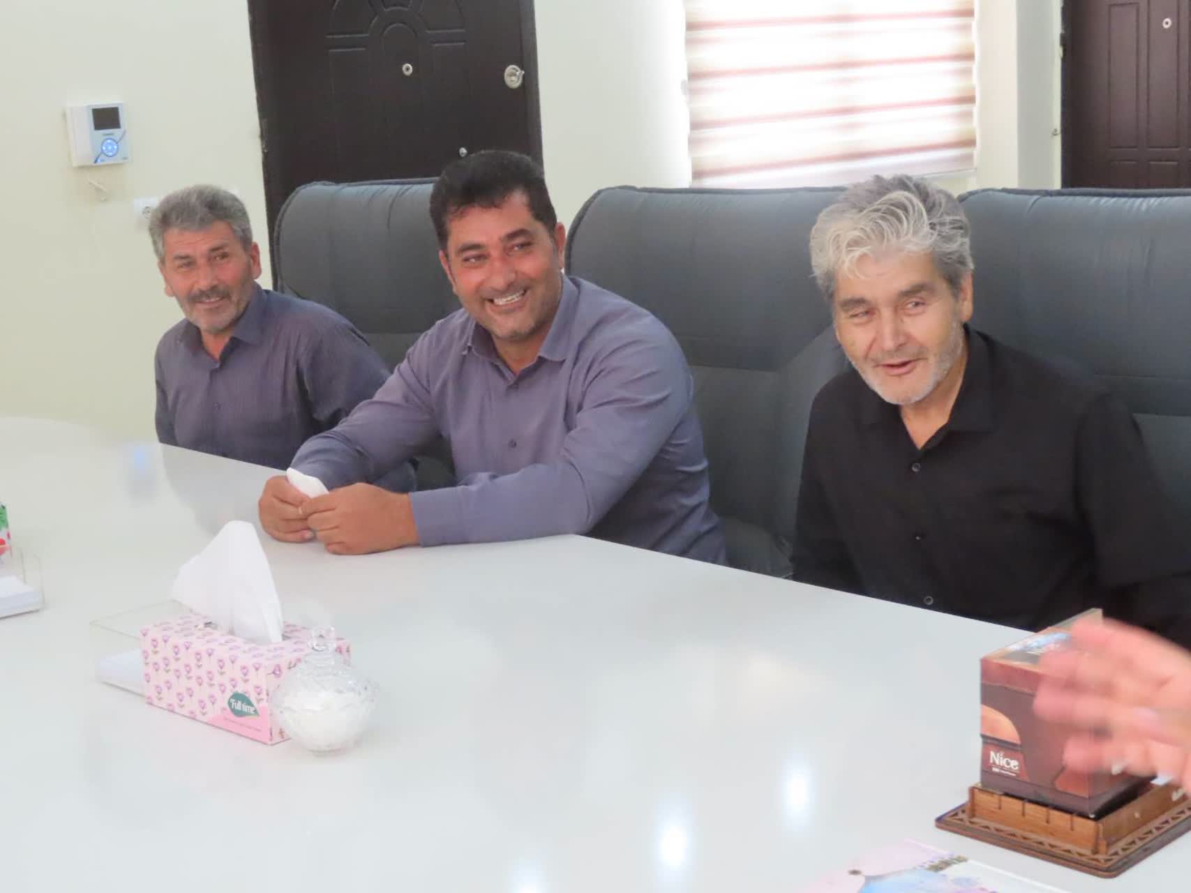 جلسه بررسی مشکلات روستای کامل آباد