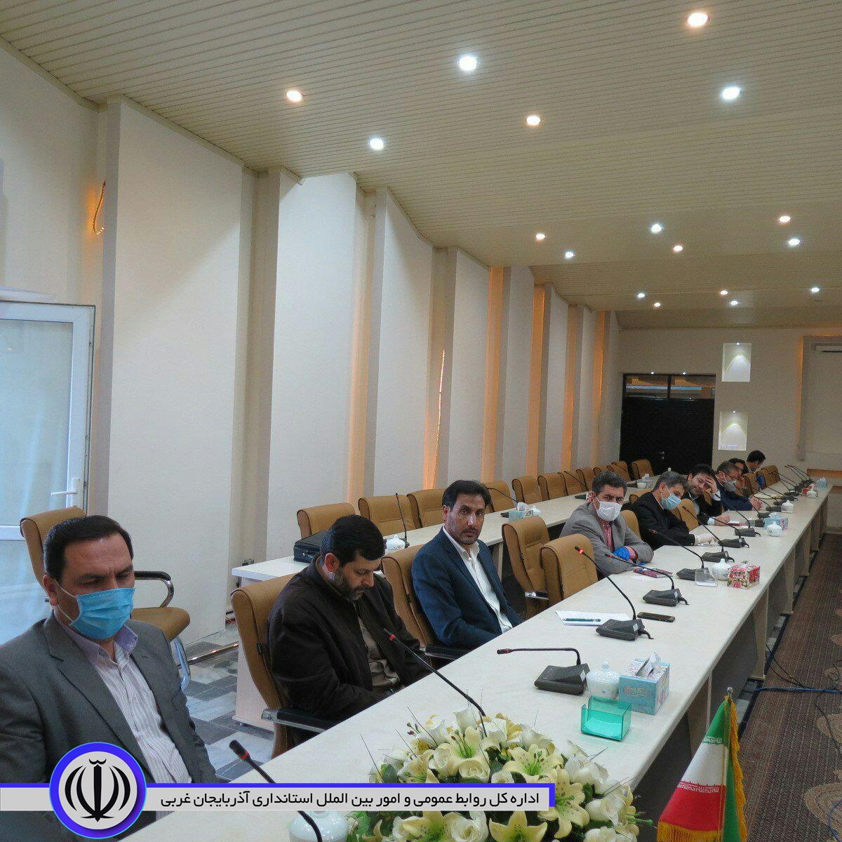 سومین جلسه ستاد پیشگیری ومبارزه با ویروس کرونا(پنجمین جلسهدرحوزه پیشگیری ومبارزه با ویروس کرونا) با موضوع تمهیدات لازم درخصوص طرح فاصله گذاری اجتماعی در روزسیزده بدر در شهرستان چایپاره برگزار شد.