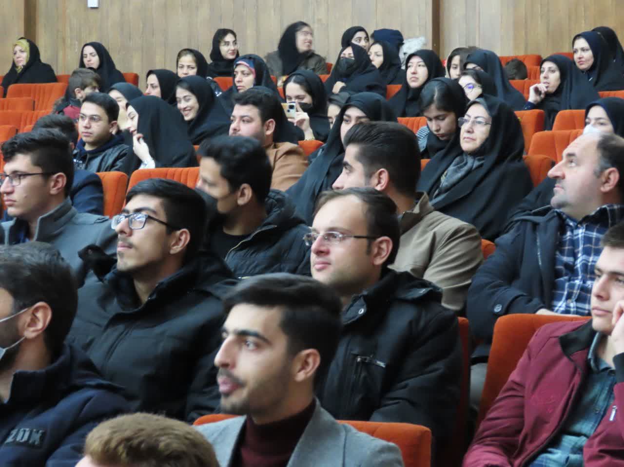 حضور پر رنگ مدیران ستادی و اجرائی شهرستان چایپاره در کنار دانشجویان