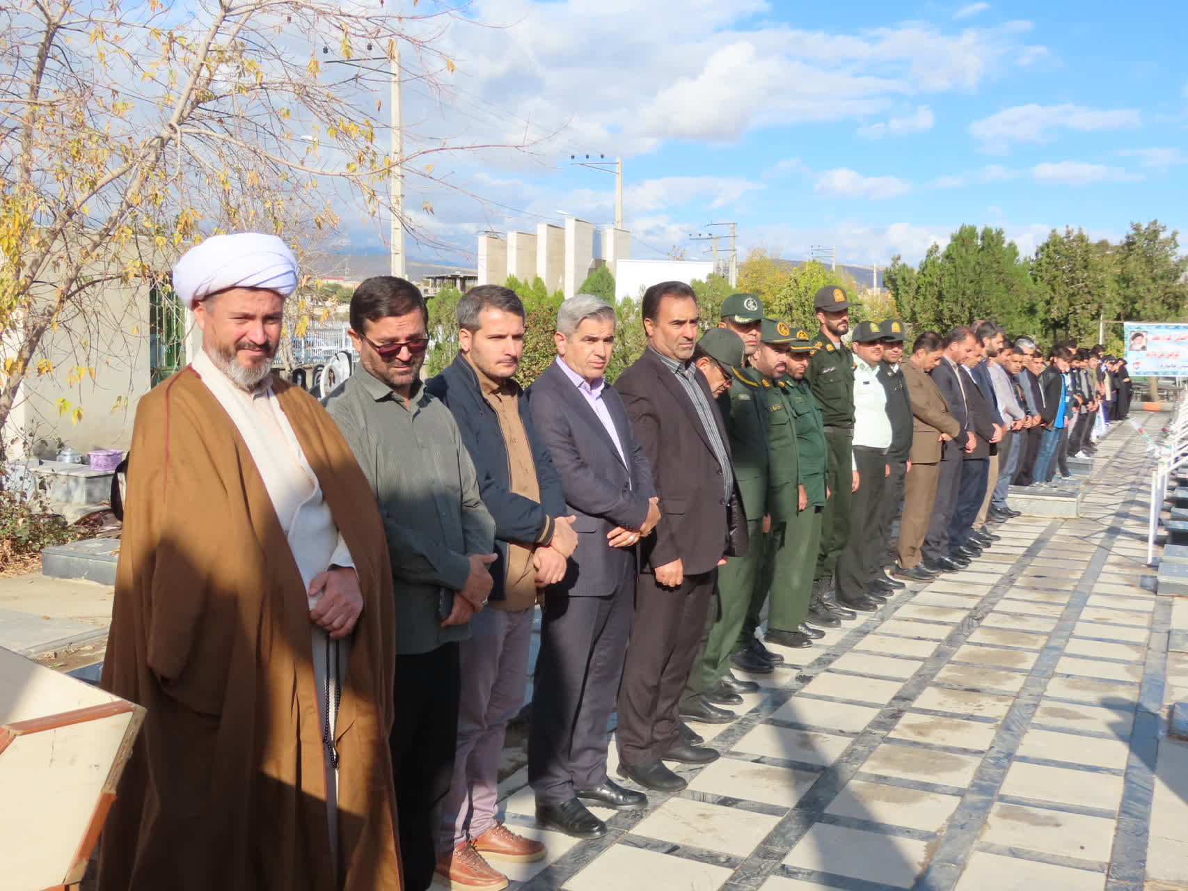 آیین غبار روبی و عطرفشانی مزار مطهر شهداء