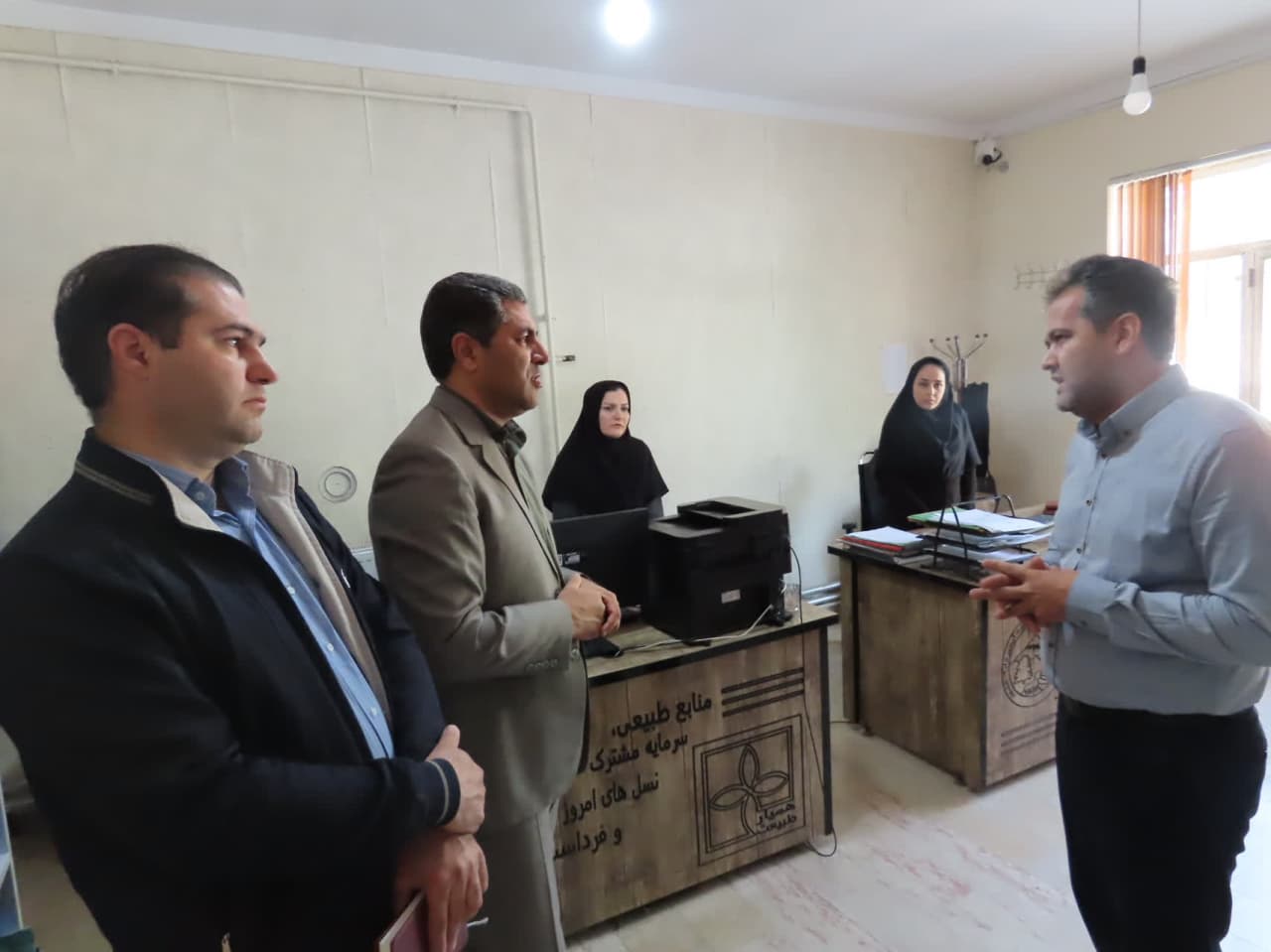 بازدید سرزده معاون فرماندار شهرستان چایپاره از اداره منابع طبیعی و آبخیزداری