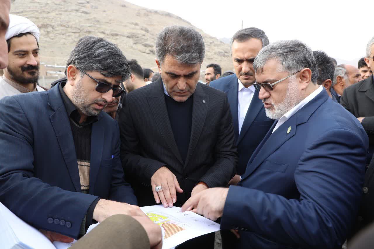 بازدید استاندار آذربایجانغربی از روستای تاریخی بسطام