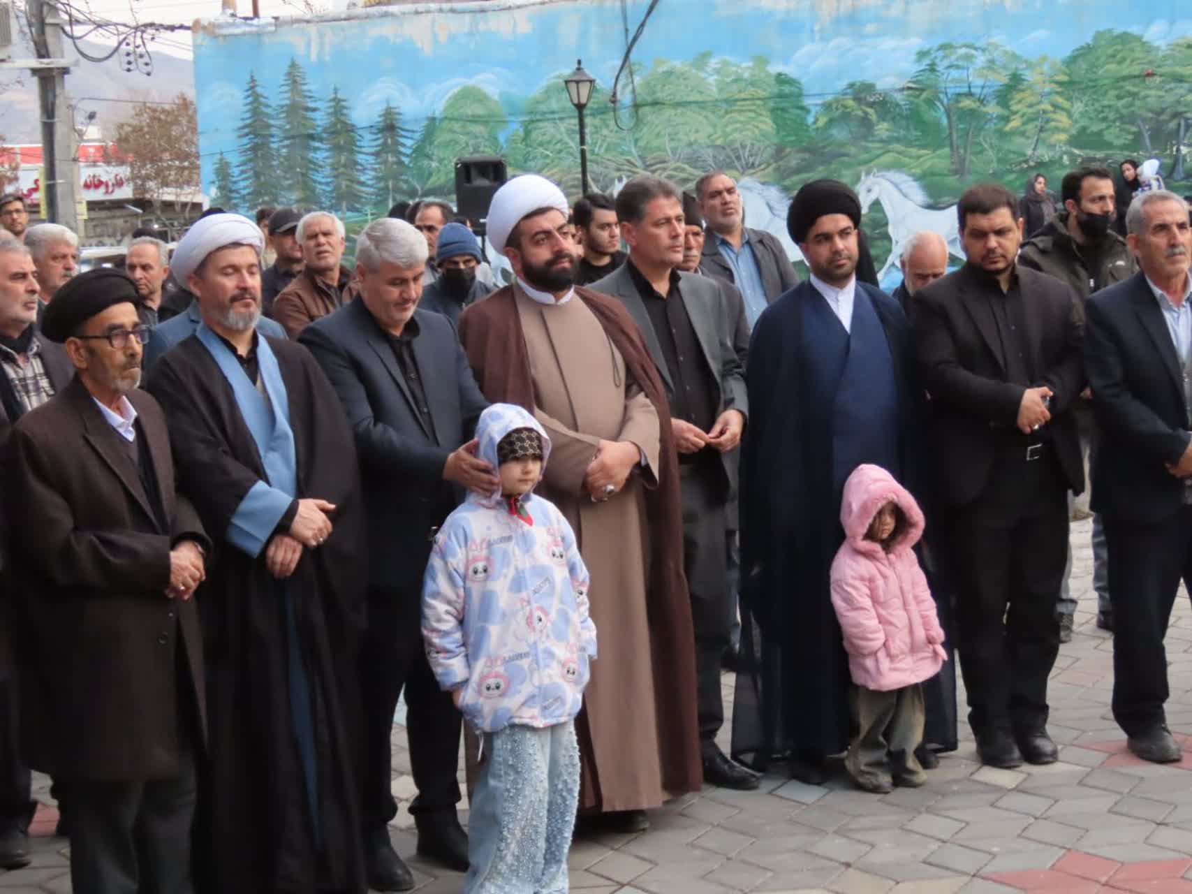 برگزاری مراسم دعا و استغاثه به امام مهدی(عج)