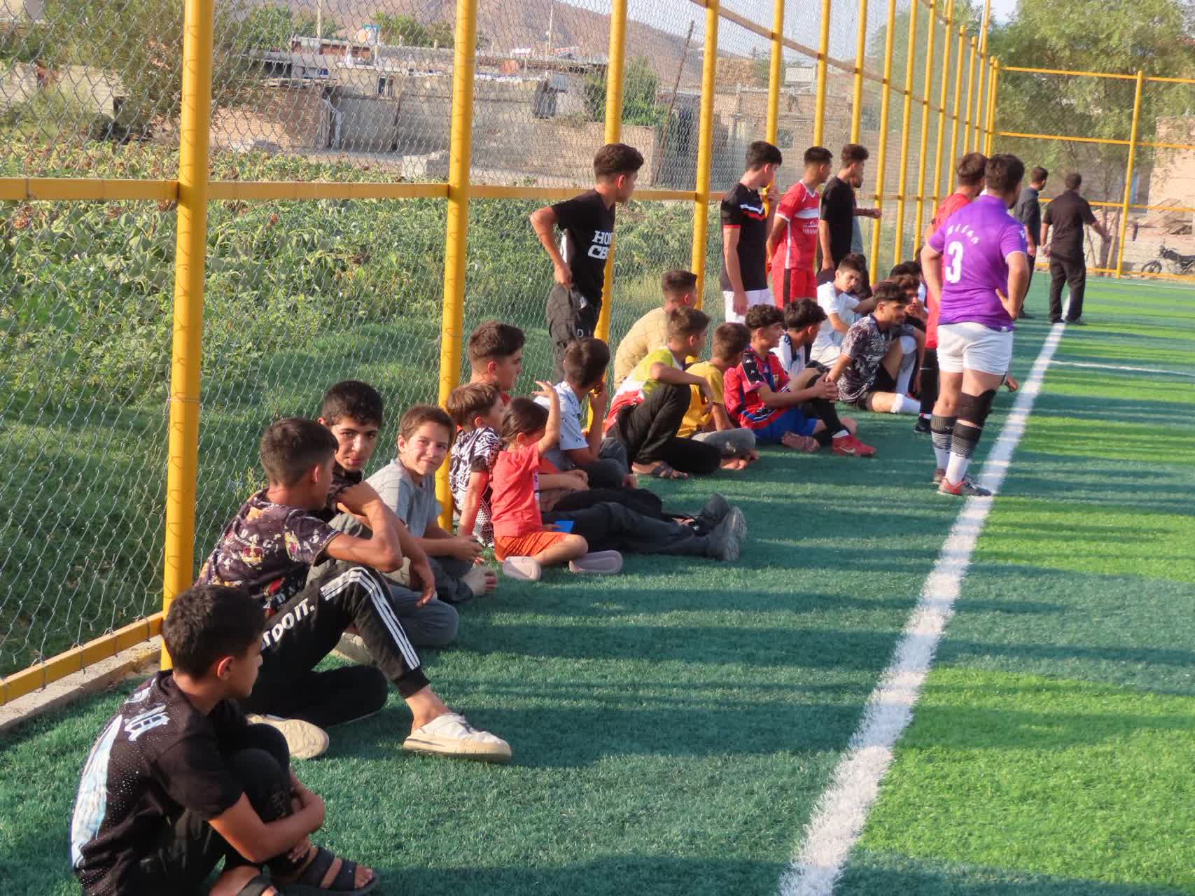 برگزاری مسابقه دوستانه فوتبال در شهر حاجیلار