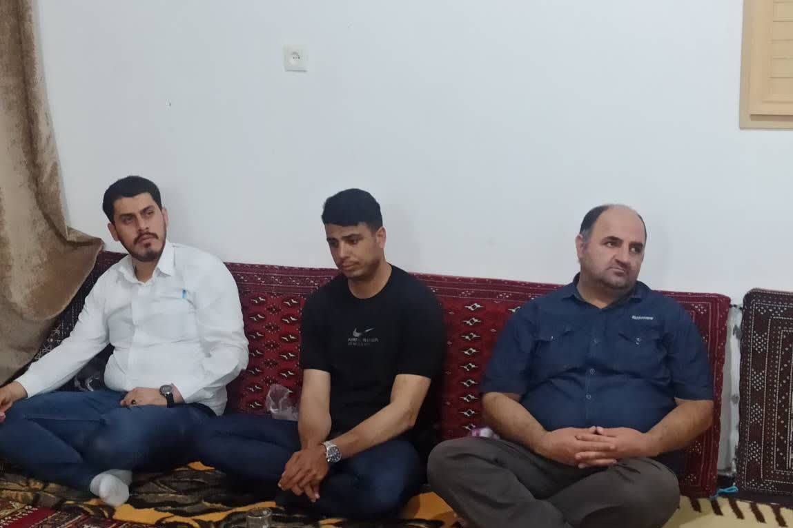 جشن میلاد خجسته امام رضا (ع) با حضور فرماندار در جمع نمازگزاران مسجد حضرت سیدالشهداء قره ضیاءالدین