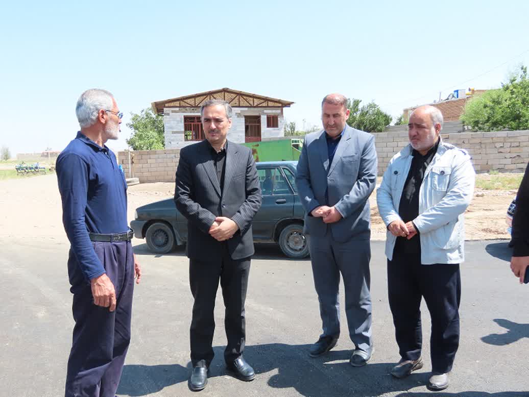 طرح عمرانی بهسازی و آسفالت معابر روستای اسماعیل کهریز آماده افتتاح شد