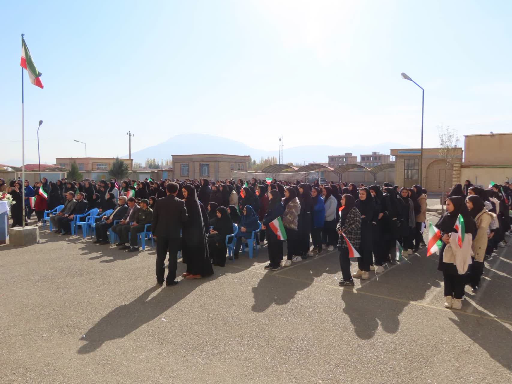 برگزاری انتخابات شورای دانش آموزی دبیرستان معرفت شهرستان چایپاره