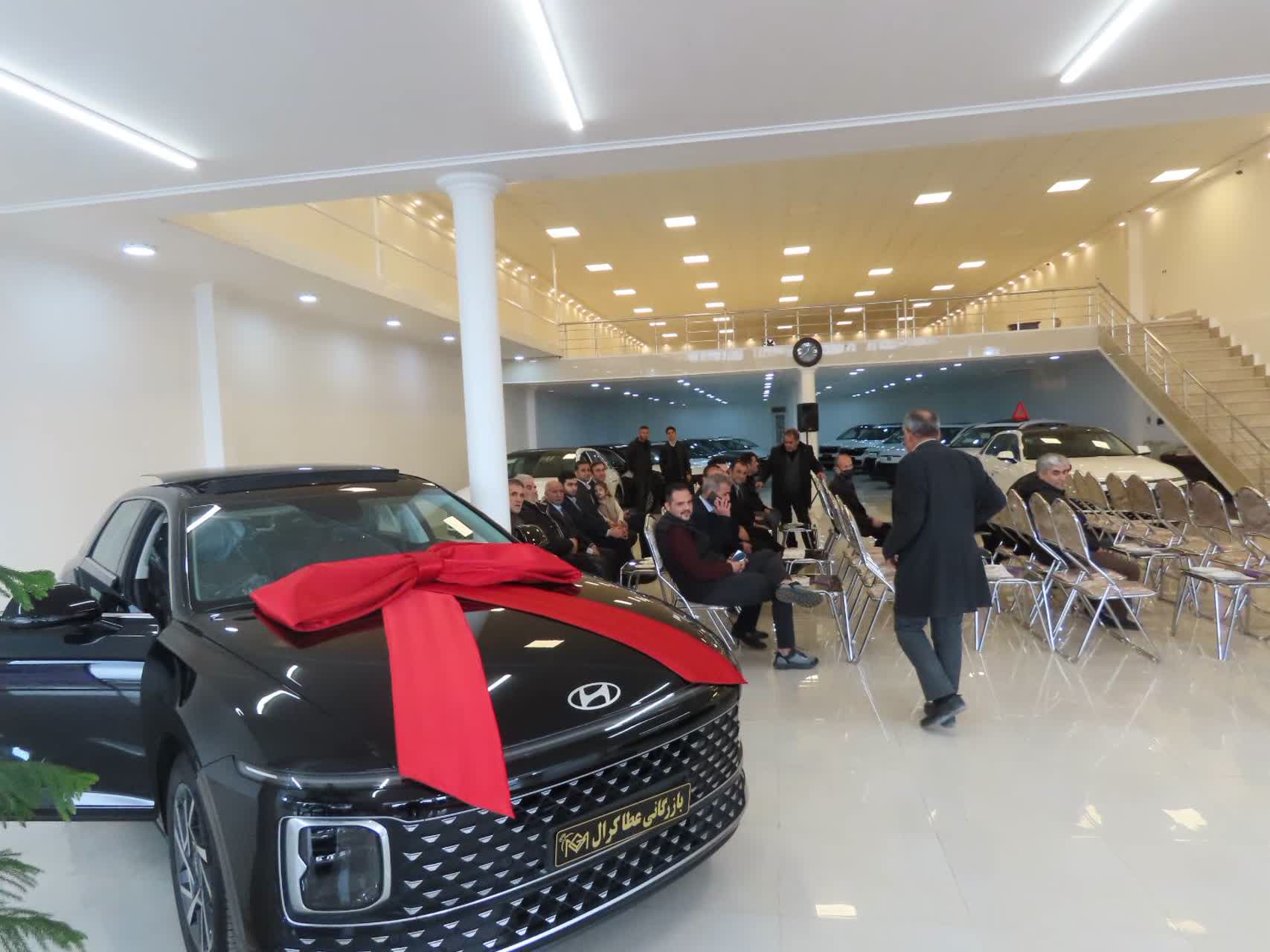 آیین افتتاح نمایشگاه اتومبیل «عطا کرال» در چایپاره با عرضه خودروهای منطقه آزاد ماکو