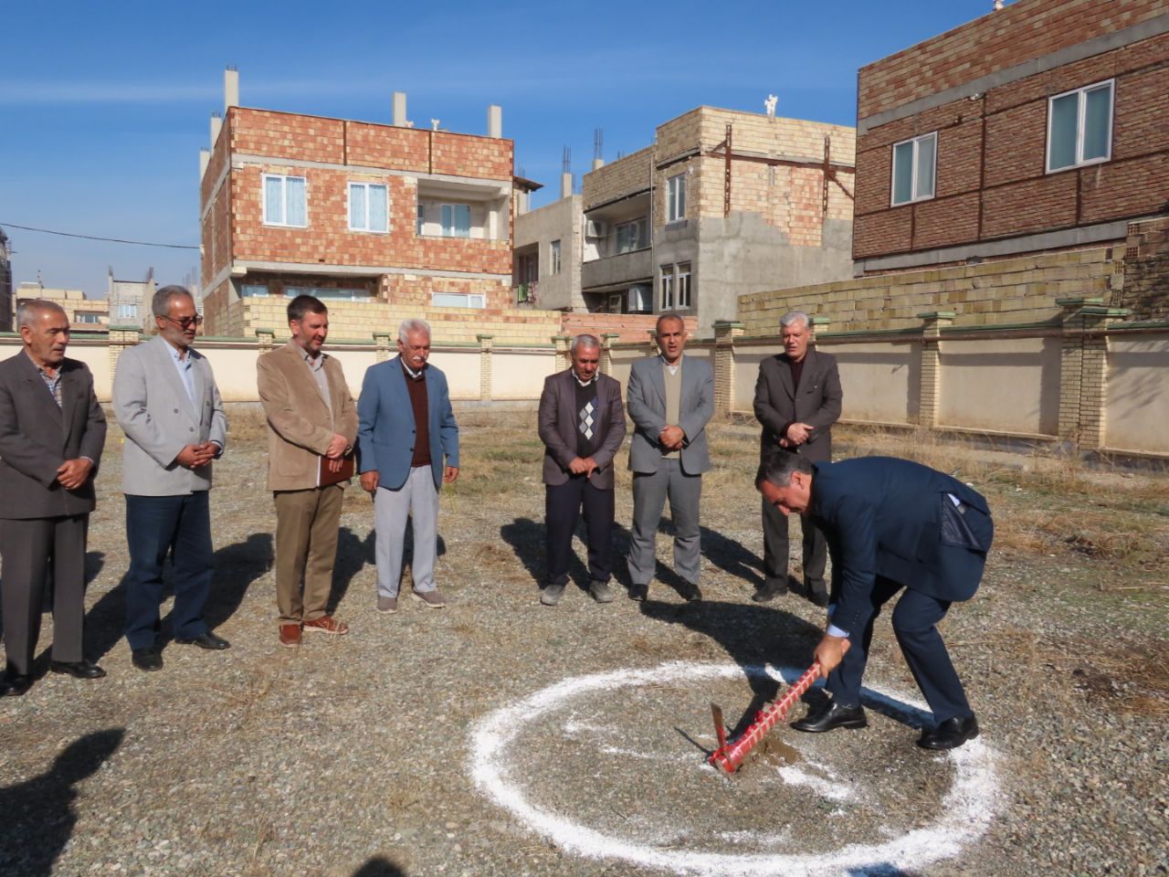 آیین کلنگ زنی مدرسه خیر ساز 6 کلاسه