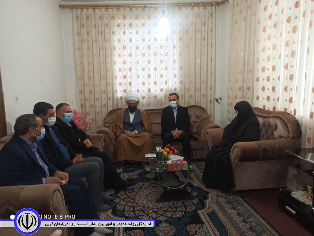 دیدار و تجلیل از خانواده های معظم شهداء به مناسبت سالروز وفات حضرت ام البنین سلام الله علیها و روز تکریم مادران و همسران شهداء