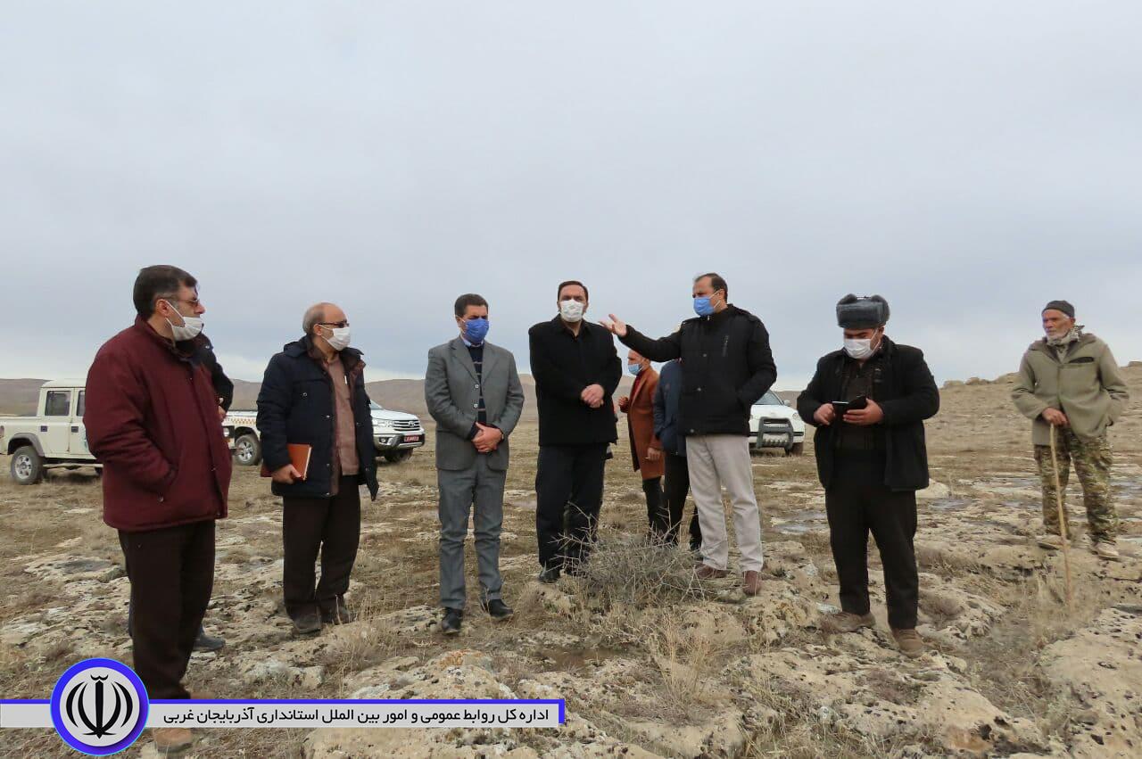 بازدید سرپرست فرمانداری چایپاره از معدن روستای فیض آباد