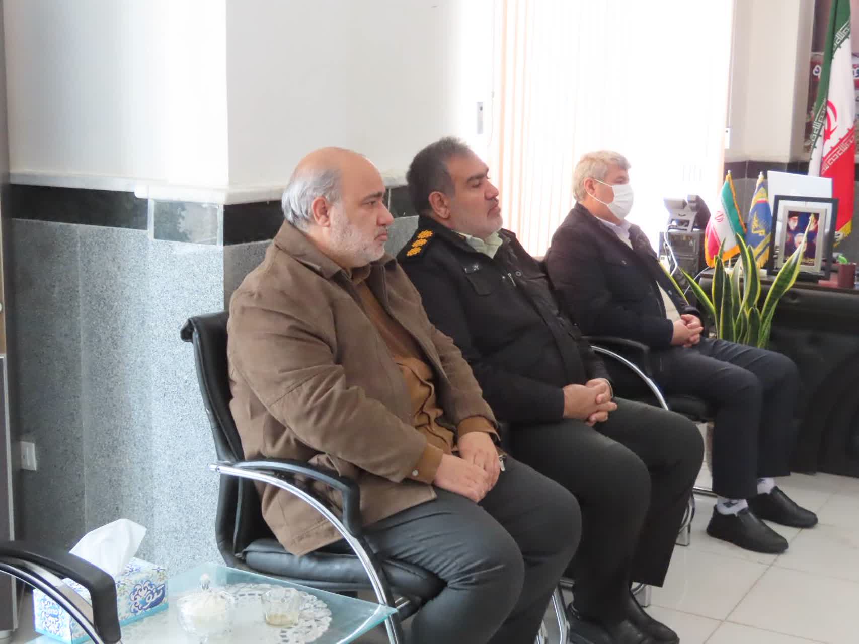 دیدار فرماندار و اعضای شورای تأمین با فرمانده مقاومت ناحیه بسیج سپاه شهرستان