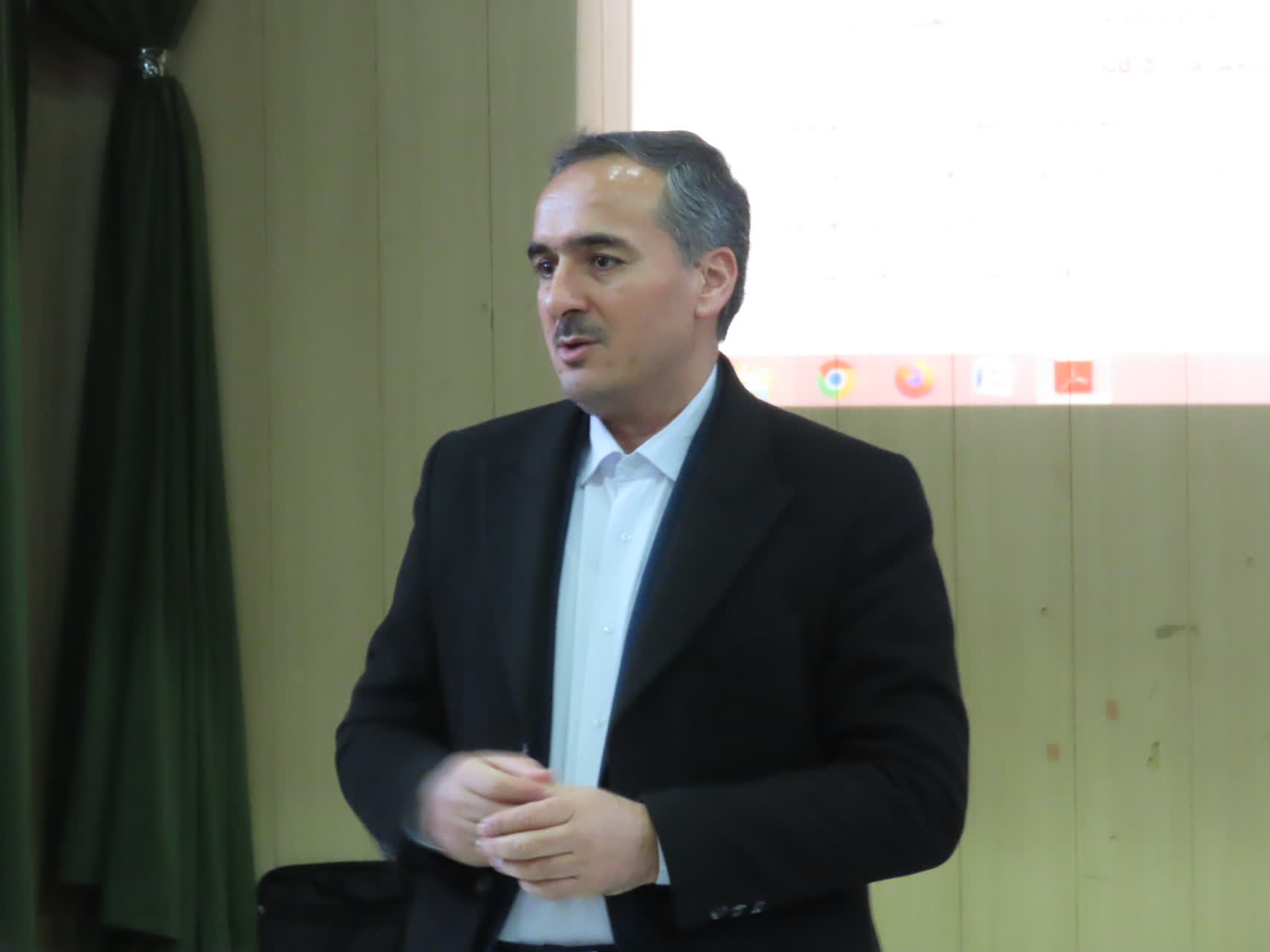 برگزاری دوره آموزشی دهیاران منتخب و مسئولین مالی دهیاری های شمال استان در شهرستان چایپاره