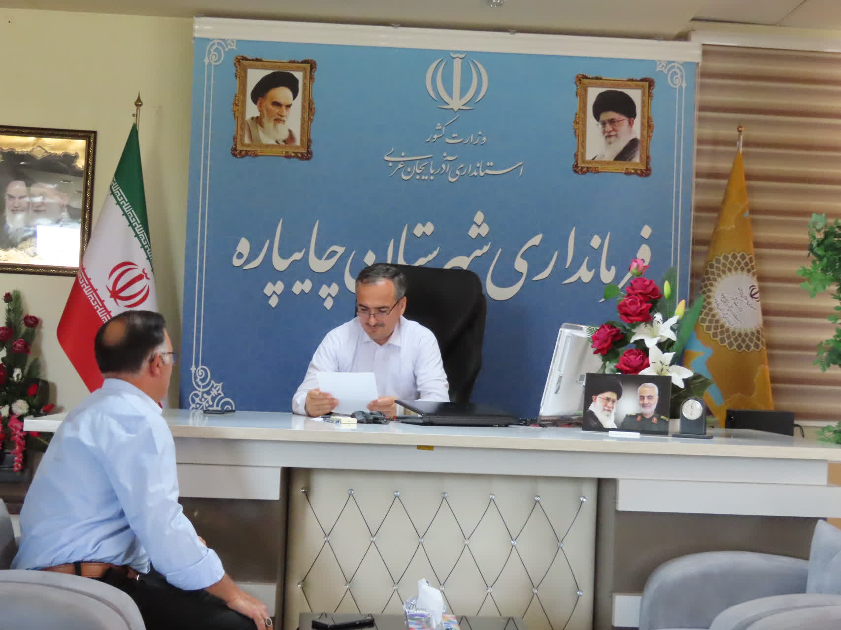 جلسه بررسی مشکلات روستای فاقد دهیاری قره تپه