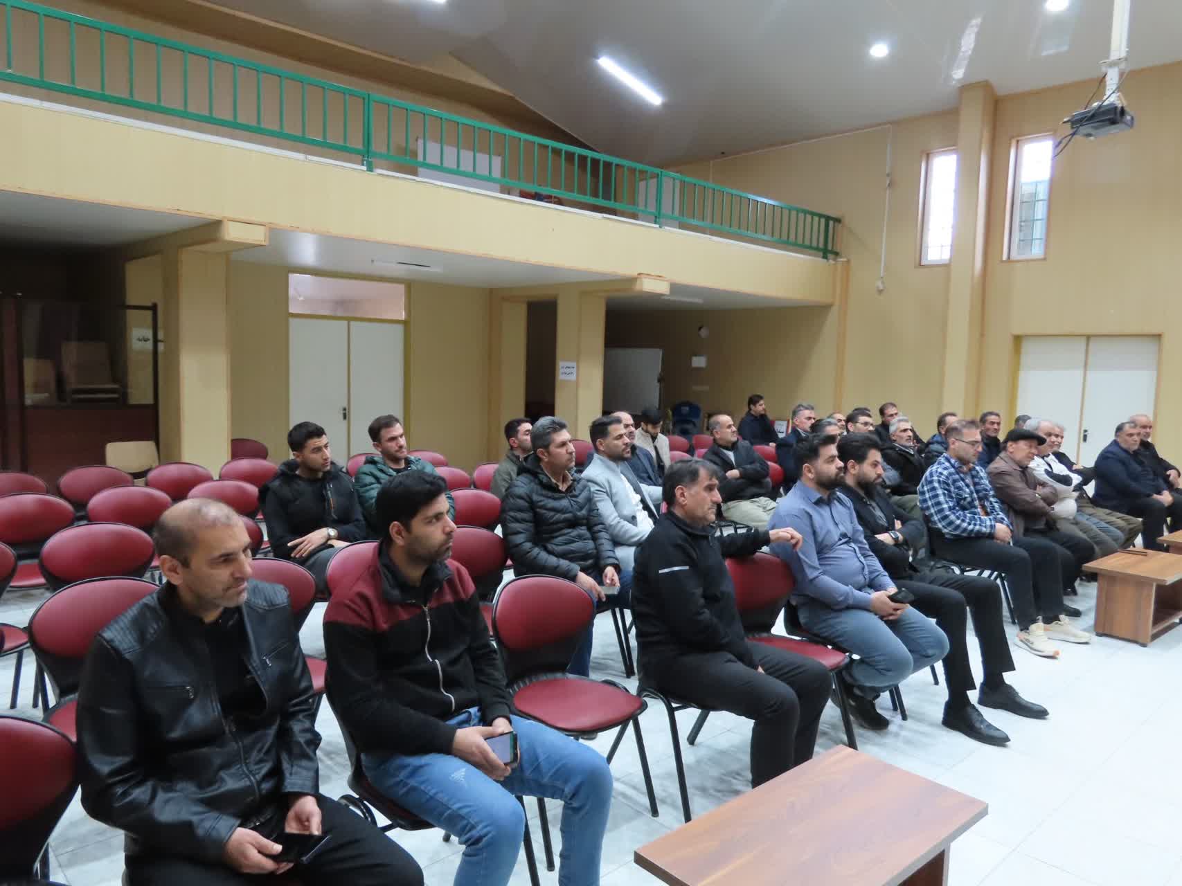 برگزاری جلسه توجیهی و بررسی مسائل نانوایان چایپاره