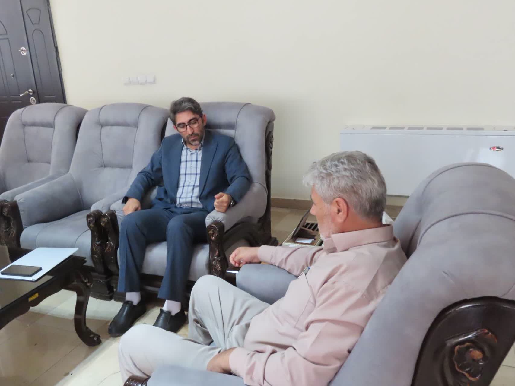 دیدار مسئول ستاد اقامه نماز شهرستان با سرپرست فرمانداری چایپاره جهت تبریک انتصاب ایشان